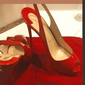 Heels size 37.5 new red w bags SOLD